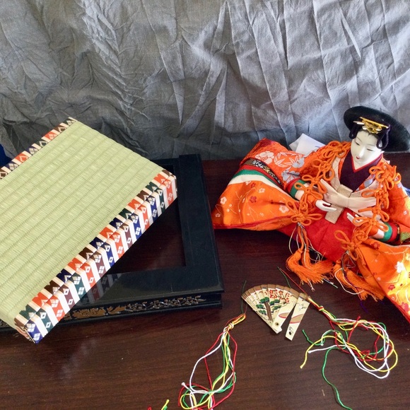 Vintage Japanese Hina Dolls Emperor and Empress Dolls - Picture 9 of 16